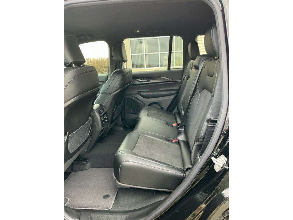 2025 Jeep Grand Cherokee GRAND CHEROKEE ALTITUDE 4X4