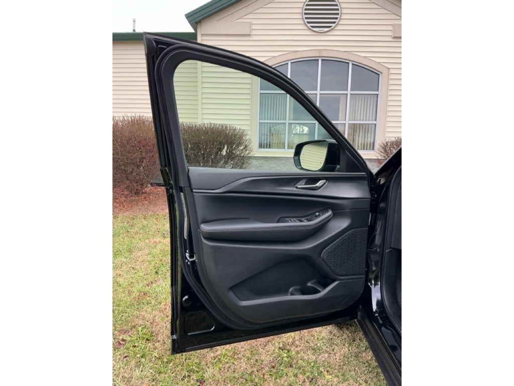 2025 Jeep Grand Cherokee GRAND CHEROKEE ALTITUDE 4X4