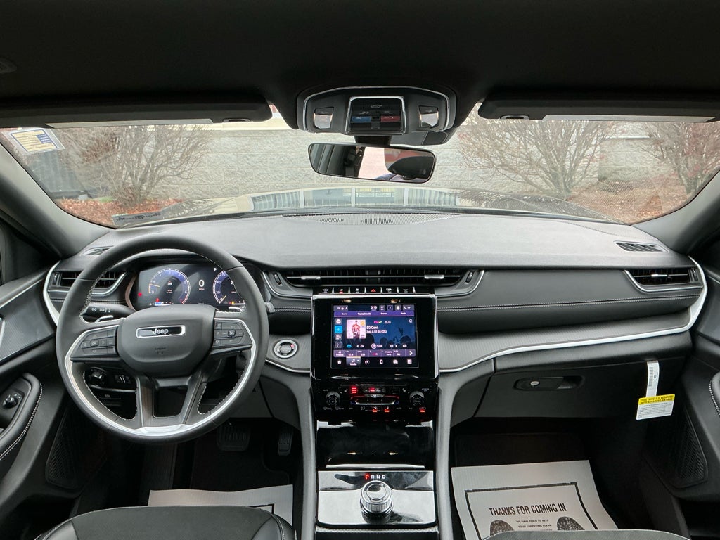 2025 Jeep Grand Cherokee GRAND CHEROKEE ALTITUDE 4X4