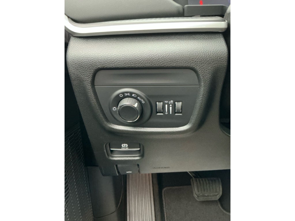 2025 Jeep Grand Cherokee GRAND CHEROKEE ALTITUDE 4X4