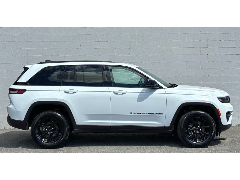 2025 Jeep Grand Cherokee Altitude X 4x4