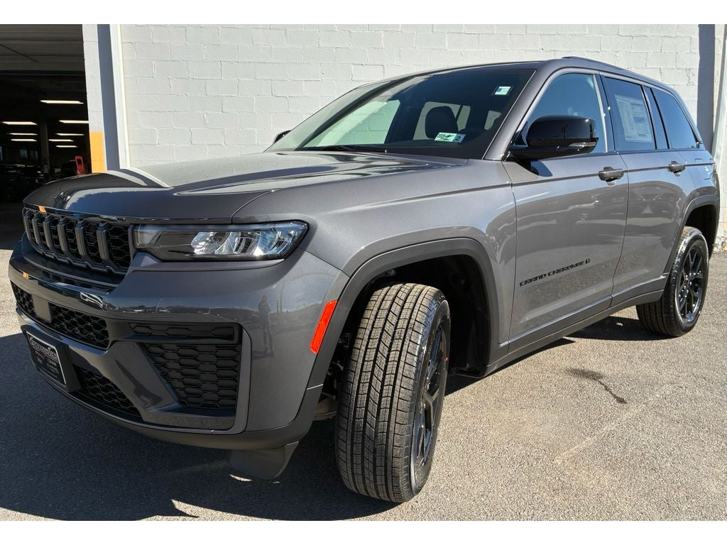 2026 Jeep Grand Cherokee GRAND CHEROKEE LAREDO ALTITUDE 4X4