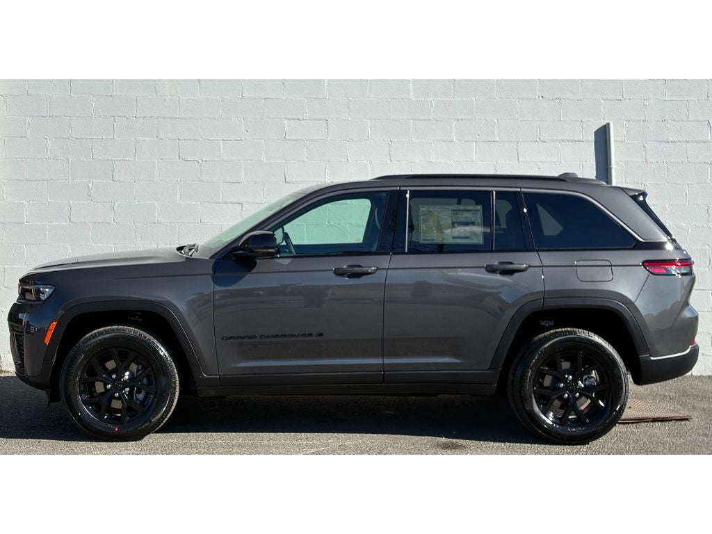 2026 Jeep Grand Cherokee GRAND CHEROKEE LAREDO ALTITUDE 4X4
