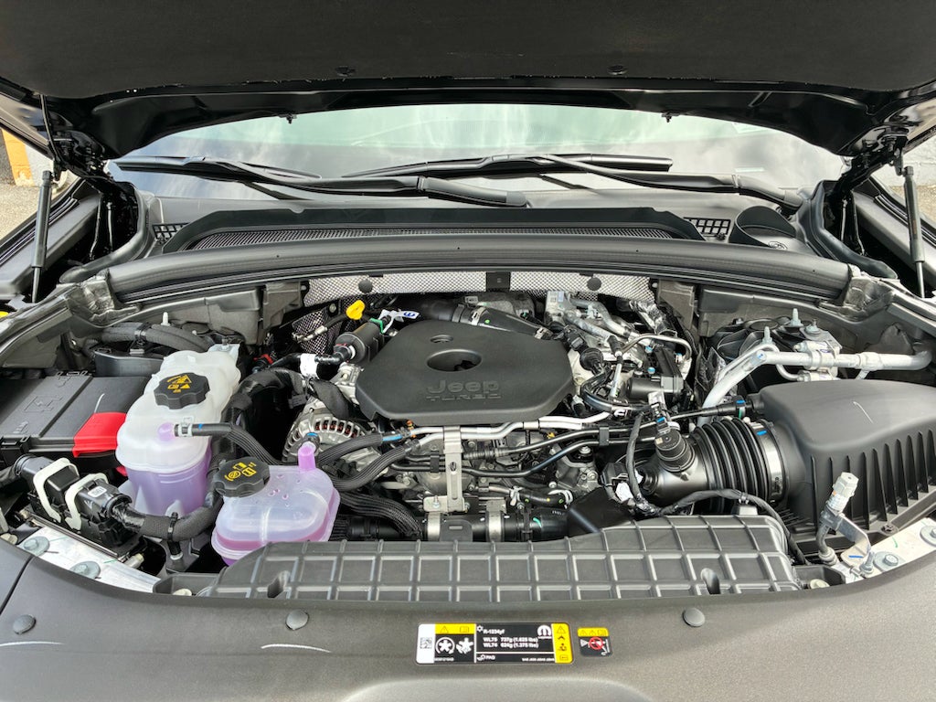 2026 Jeep Grand Cherokee LAREDO ALTITUDE 4X4