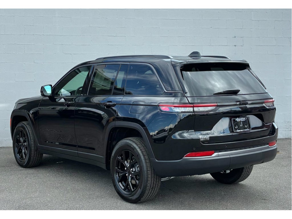 2026 Jeep Grand Cherokee LAREDO ALTITUDE 4X4