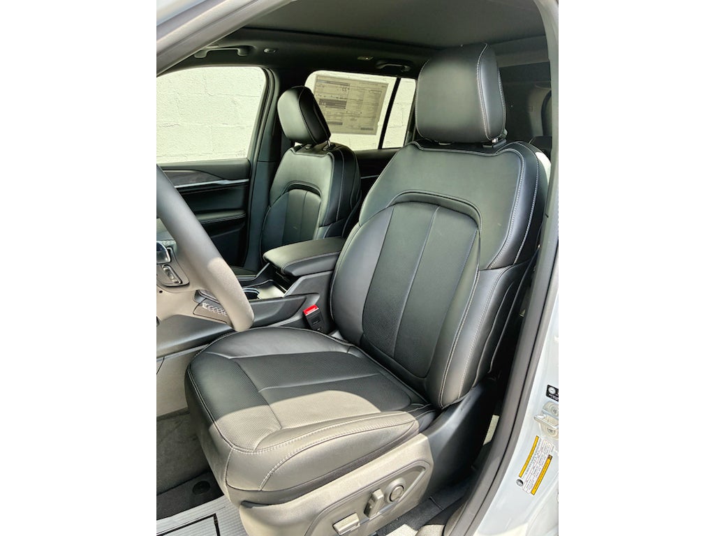 2026 Jeep Grand Cherokee LIMITED RESERVE 4X4