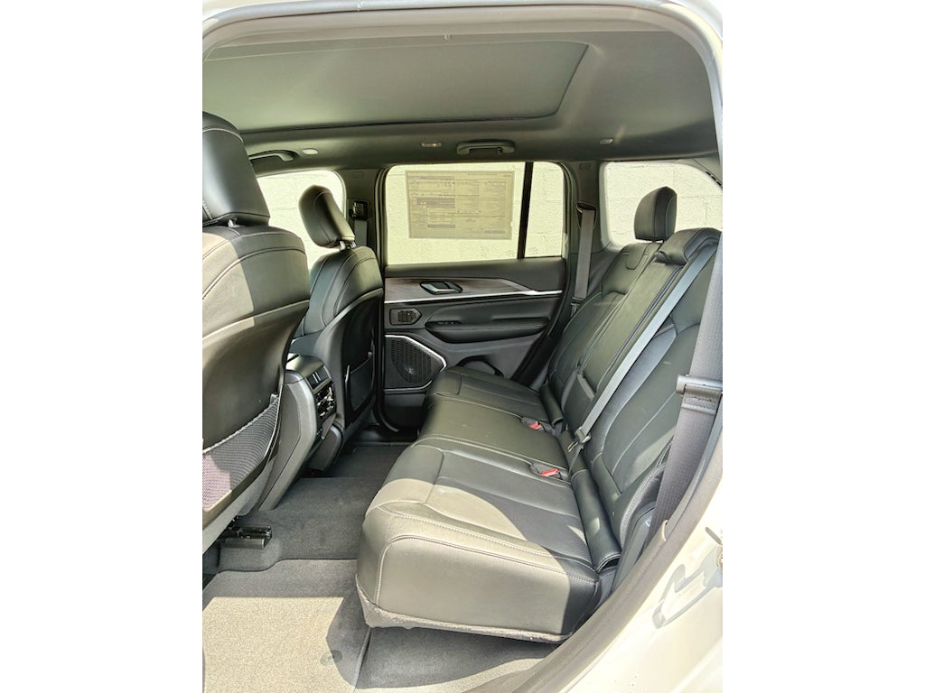2026 Jeep Grand Cherokee LIMITED RESERVE 4X4
