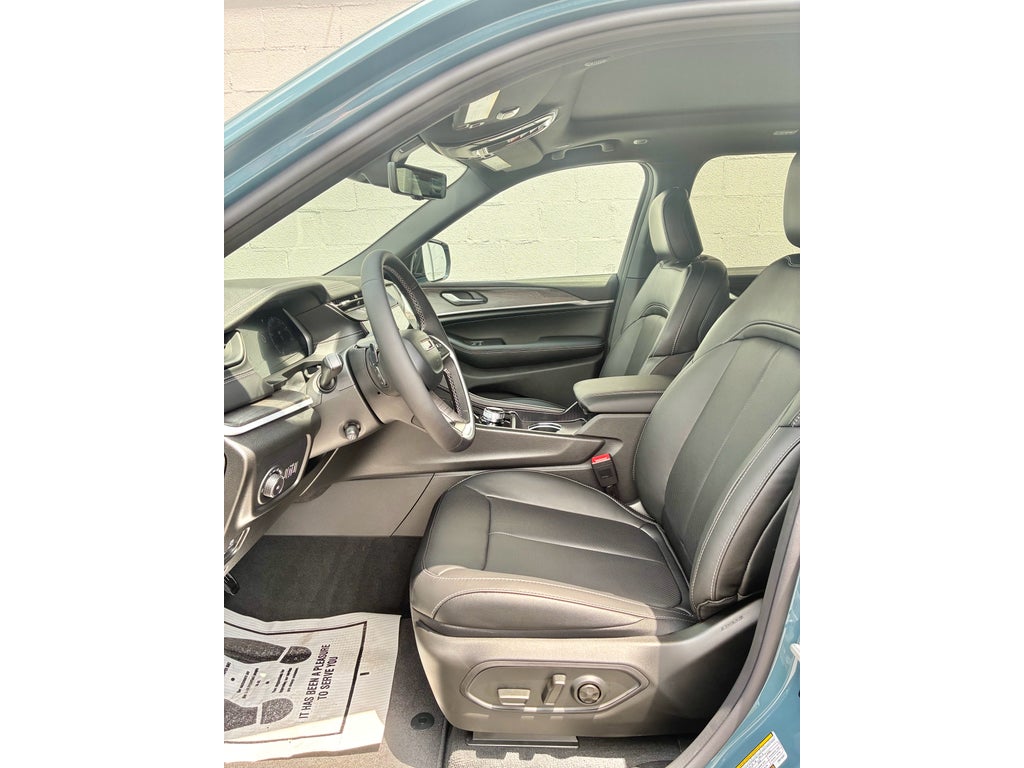 2026 Jeep Grand Cherokee LIMITED RESERVE 4X4