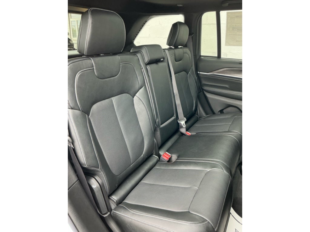 2025 Jeep Grand Cherokee GRAND CHEROKEE OVERLAND 4X4