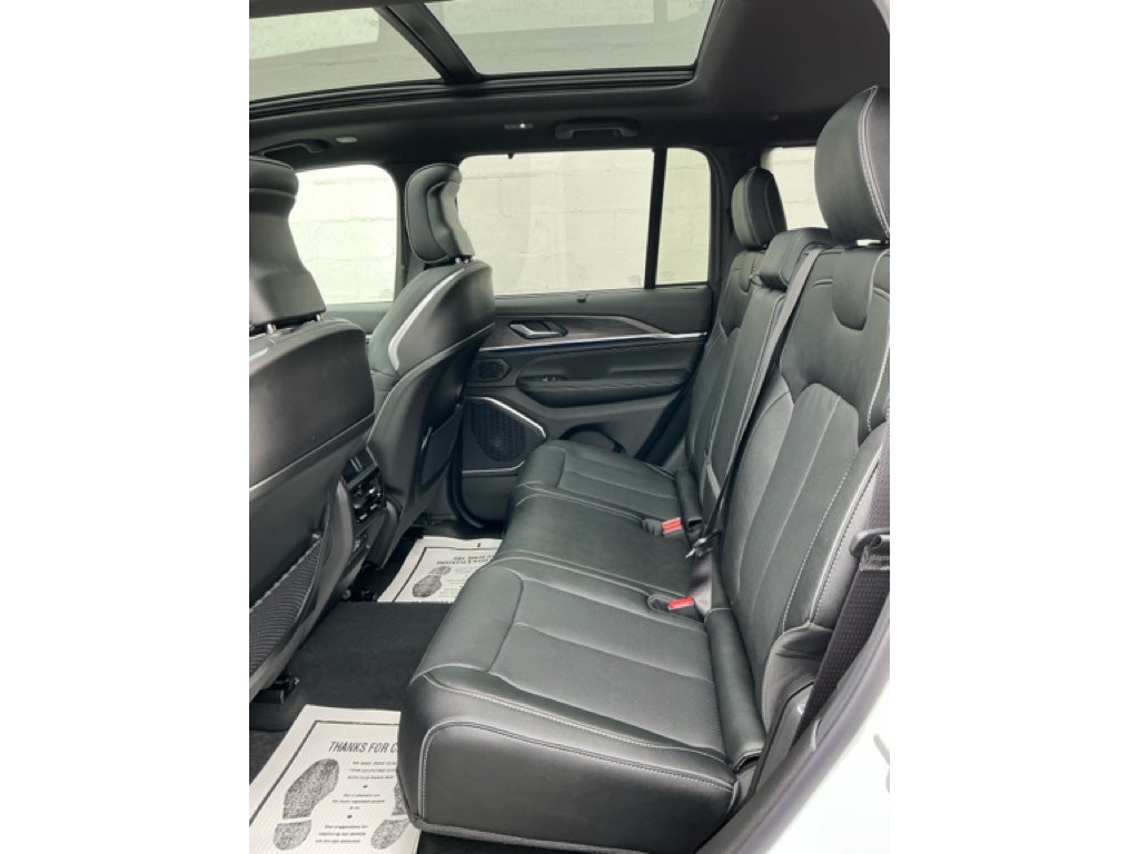 2025 Jeep Grand Cherokee GRAND CHEROKEE OVERLAND 4X4