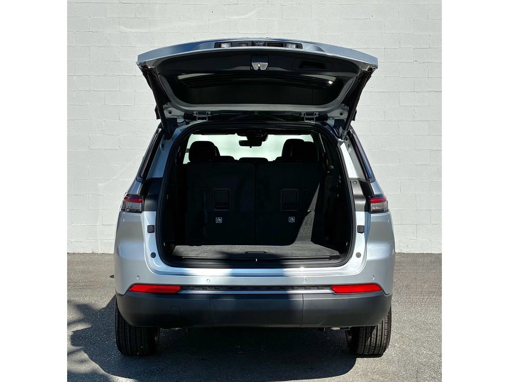 2026 Jeep Grand Cherokee L LAREDO ALTITUDE 4X4