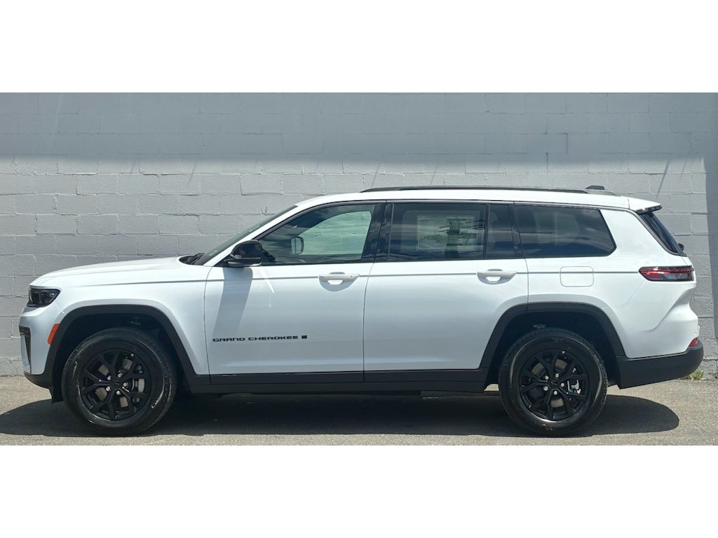 2026 Jeep Grand Cherokee L LAREDO ALTITUDE 4X4