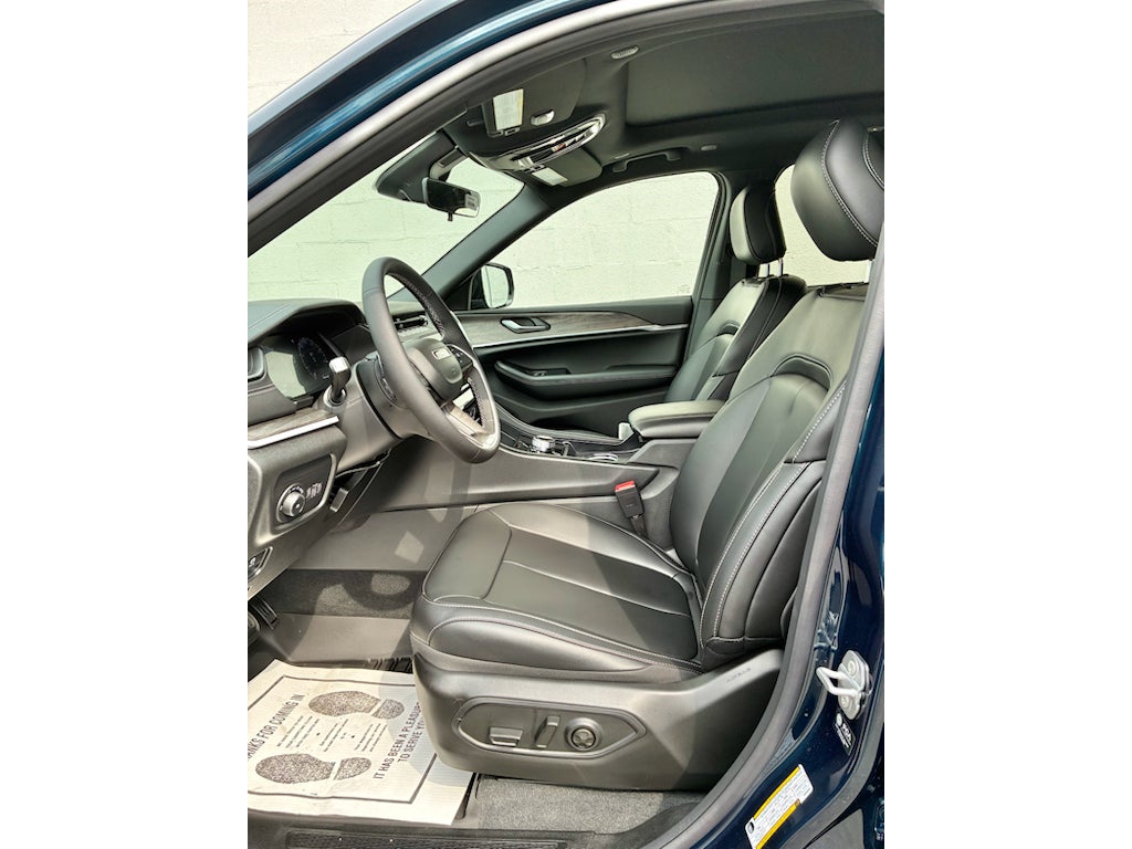 2026 Jeep Grand Cherokee L LIMITED 4X4