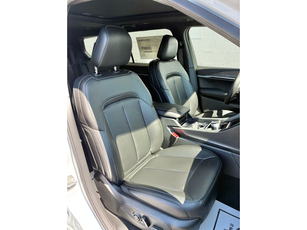 2027 Jeep Grand Cherokee Limited