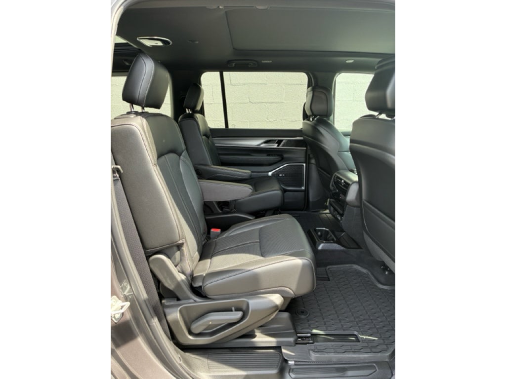 2026 Jeep Grand Wagoneer GRAND WAGONEER UPLAND 4X4