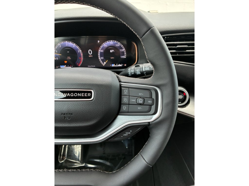 2026 Jeep Grand Wagoneer GRAND WAGONEER UPLAND 4X4