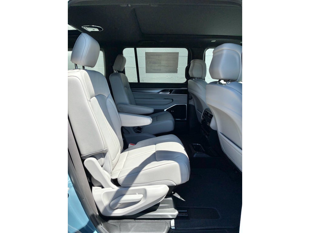 2026 Jeep Grand Wagoneer LIMITED ALTITUDE 4X4