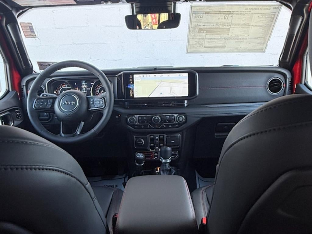 2025 Jeep Gladiator GLADIATOR RUBICON X 4X4