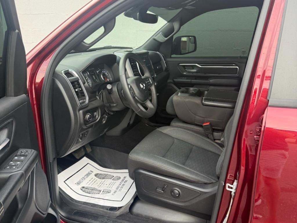 2025 RAM 1500 Big Horn Crew Cab 4x4 5'7' Box