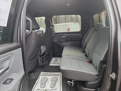 2022 RAM 1500 Big Horn Crew Cab 4x4 5'7' Box