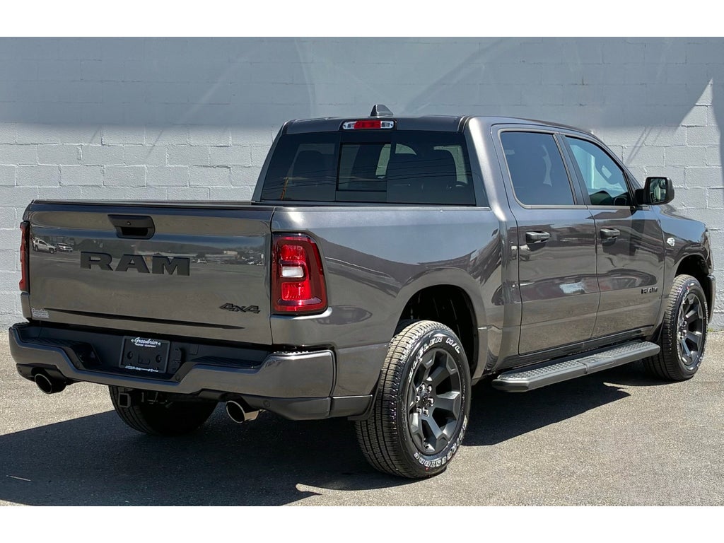 2026 RAM Ram 1500 1500 EXPRESS CREW CAB 4X4 5'7' BOX