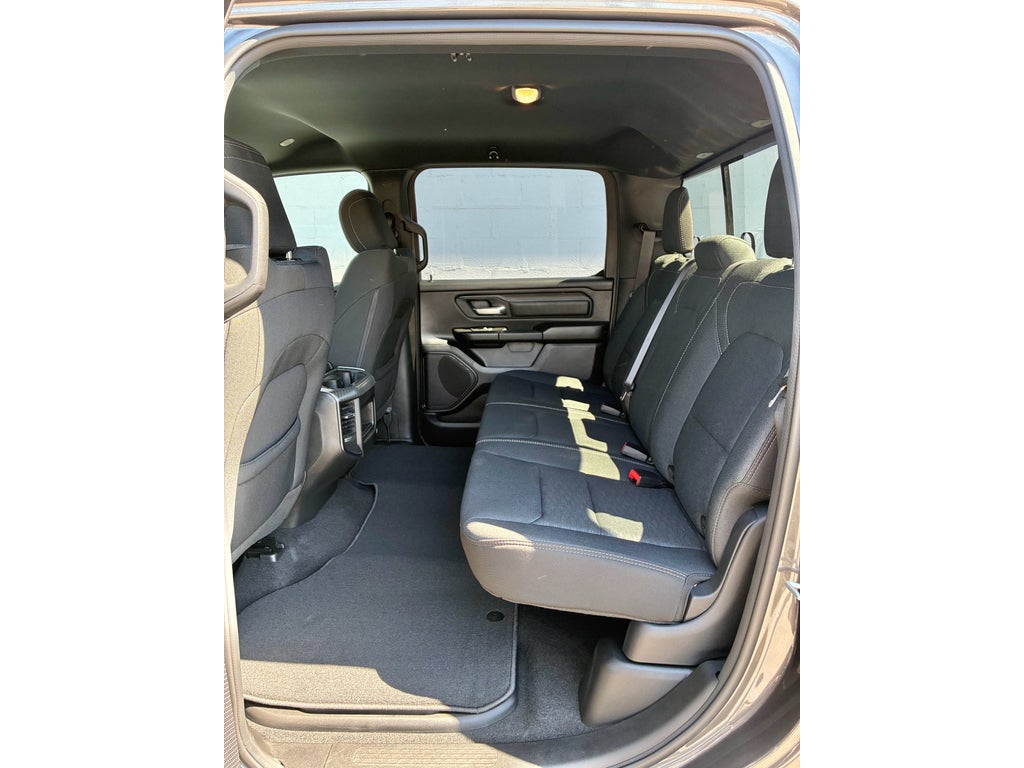 2026 RAM Ram 1500 1500 EXPRESS CREW CAB 4X4 5'7' BOX