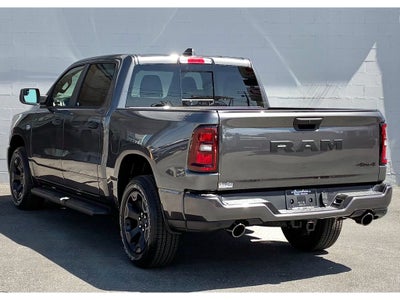 2026 RAM Ram 1500 1500 EXPRESS CREW CAB 4X4 5'7' BOX