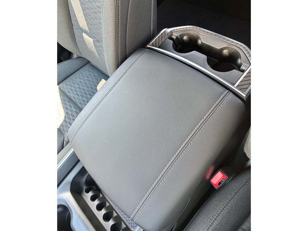 2026 RAM 1500 EXPRESS CREW CAB 4X4 5'7' BOX