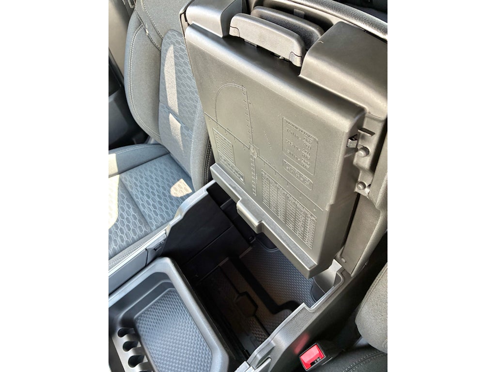 2026 RAM 1500 EXPRESS CREW CAB 4X4 5'7' BOX