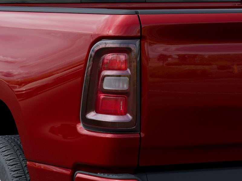 2026 RAM Ram 1500 EXPRESS CREW CAB 4X4 5'7' BOX