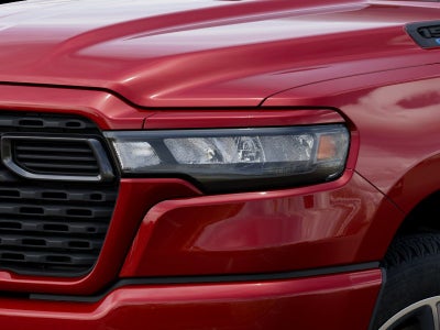 2026 RAM Ram 1500 EXPRESS CREW CAB 4X4 5'7' BOX