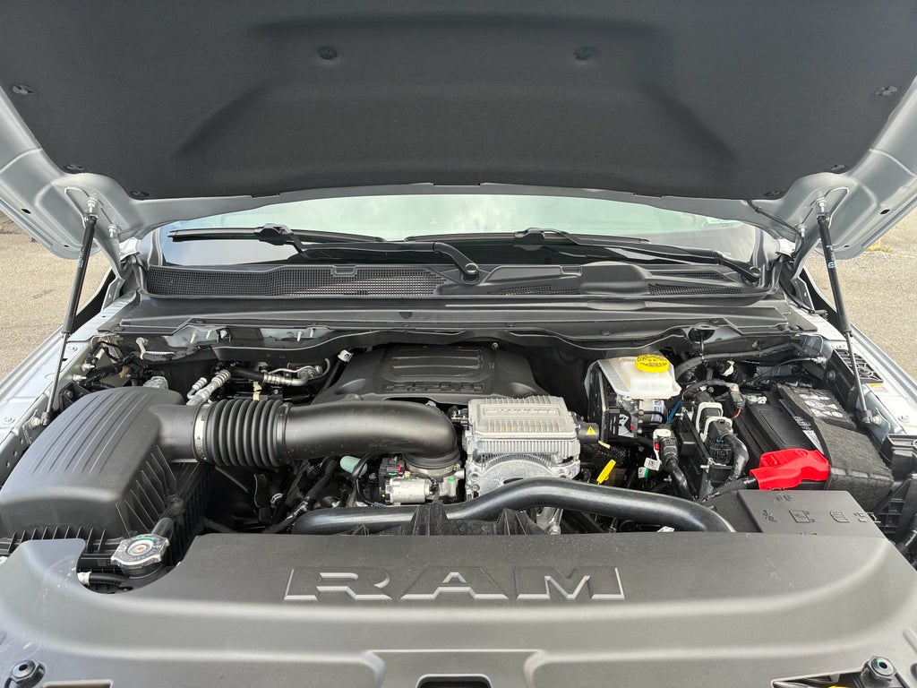 2026 RAM Ram 1500 RAM 1500 EXPRESS CREW CAB 4X4 5'7' BOX