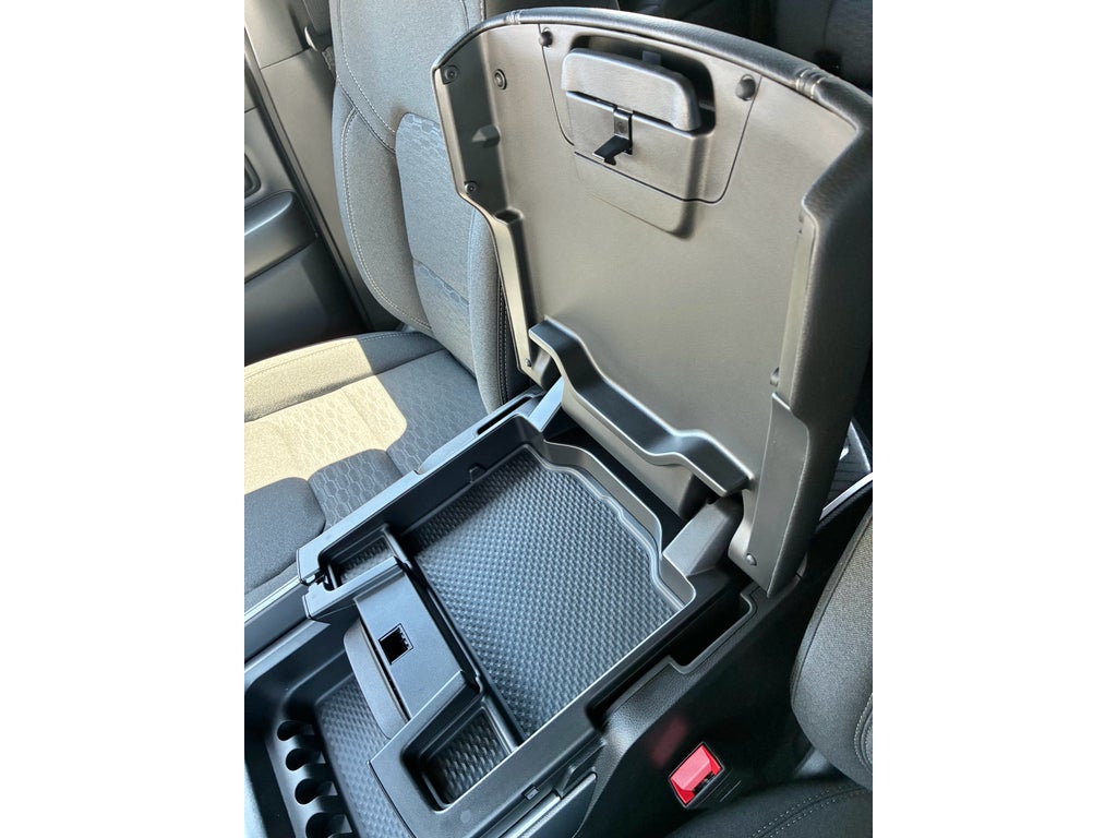 2026 RAM Ram 1500 EXPRESS CREW CAB 4X4 5'7' BOX