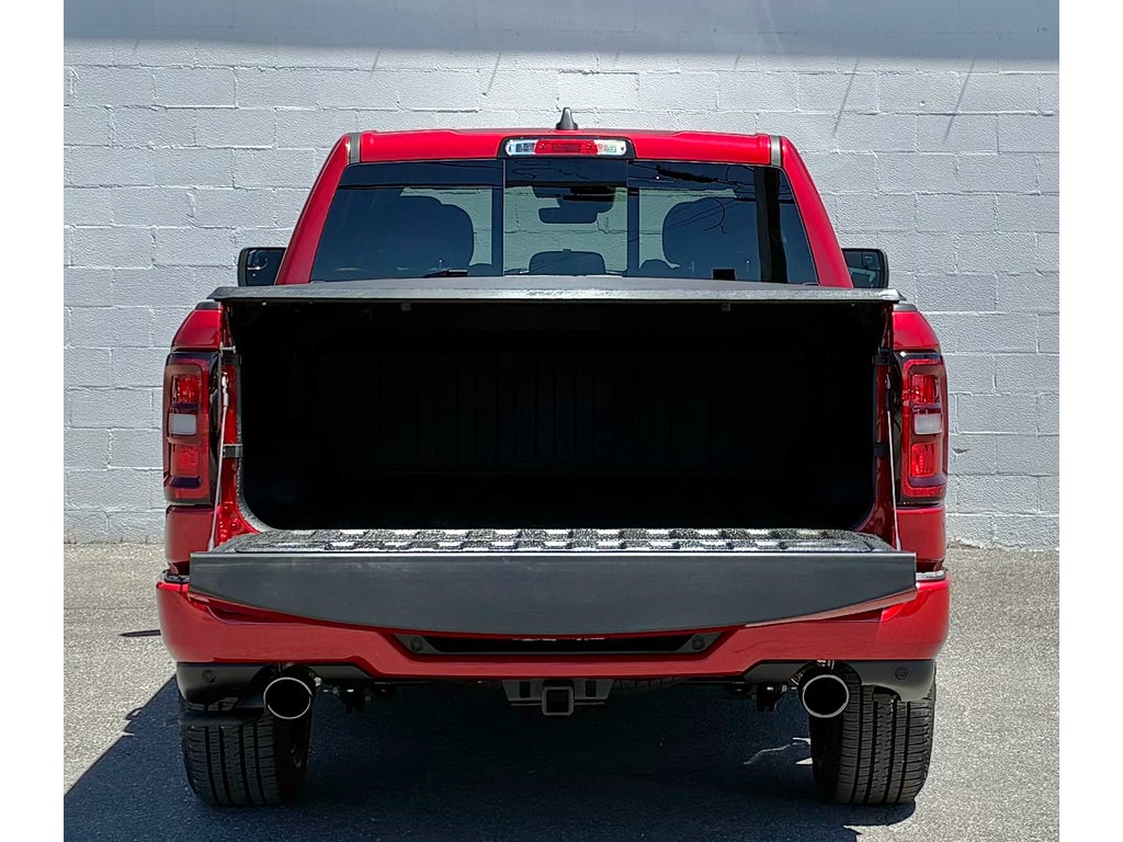 2026 RAM Ram 1500 EXPRESS CREW CAB 4X4 5'7' BOX