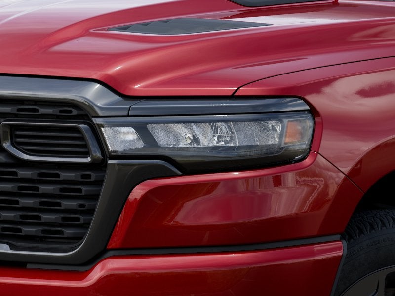 2026 RAM Ram 1500 EXPRESS CREW CAB 4X4 5'7' BOX