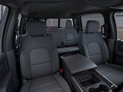 2026 RAM Ram 1500 EXPRESS CREW CAB 4X4 5'7' BOX