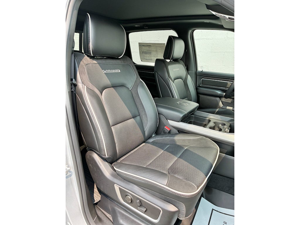 2026 RAM Ram 1500 RAM LARAMIE CREW CAB 4X4 5'7' BOX