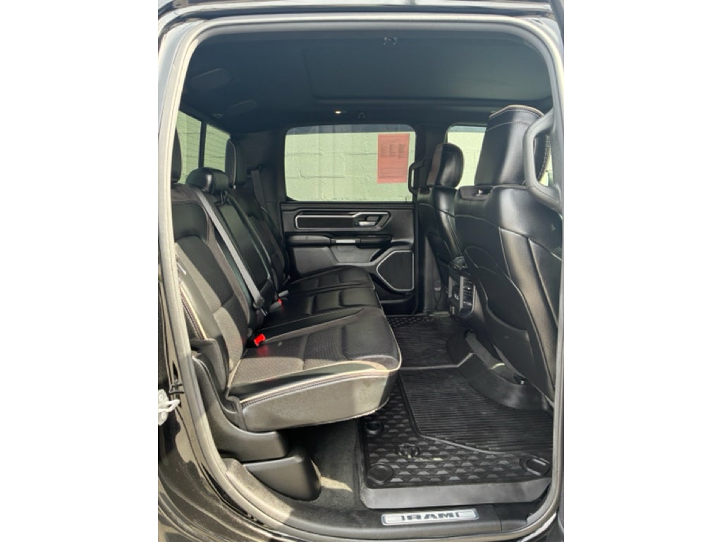 2022 RAM 1500 Laramie Crew Cab 4x4 5'7' Box