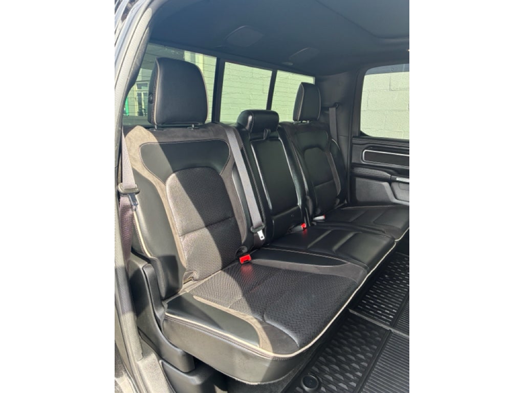 2022 RAM 1500 Laramie Crew Cab 4x4 5'7' Box