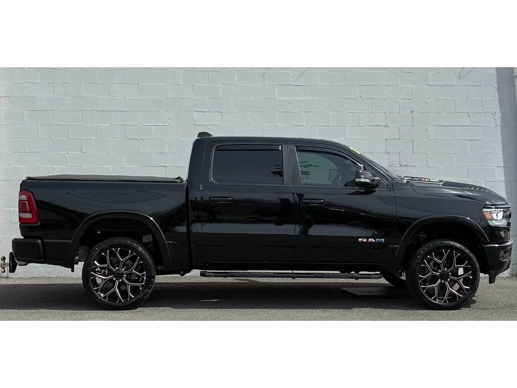 2022 RAM 1500 Laramie Crew Cab 4x4 5'7' Box
