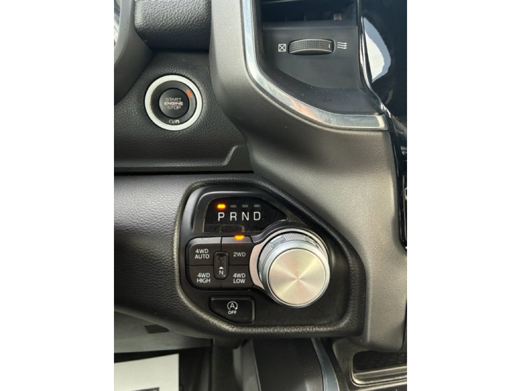 2022 RAM 1500 Laramie Crew Cab 4x4 5'7' Box