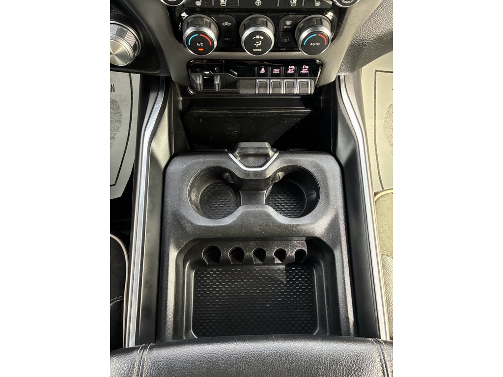 2022 RAM 1500 Laramie Crew Cab 4x4 5'7' Box