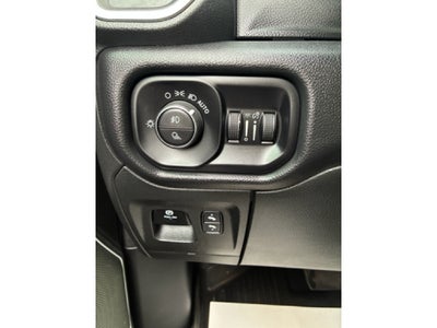 2022 RAM 1500 Laramie Crew Cab 4x4 5'7' Box