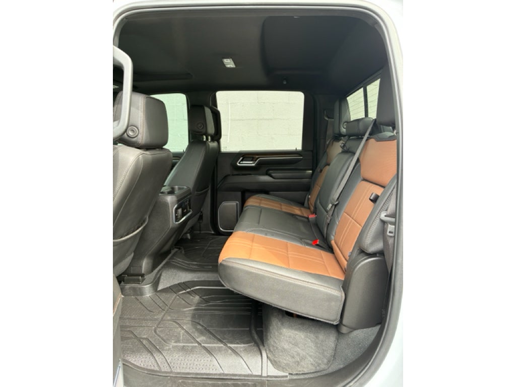 2025 Chevrolet Silverado 3500HD 4WD Crew Cab Long Bed High Country