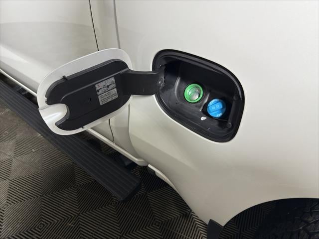 2024 Chevrolet Silverado 1500 4WD Crew Cab Short Bed LTZ