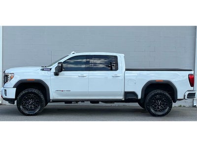 2022 GMC Sierra 2500HD 4WD Crew Cab Standard Bed AT4