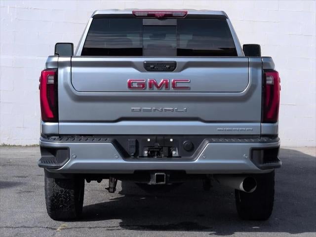 2024 GMC Sierra 2500HD 4WD Crew Cab Standard Bed Denali