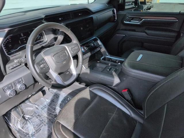 2024 GMC Sierra 2500HD 4WD Crew Cab Standard Bed Denali