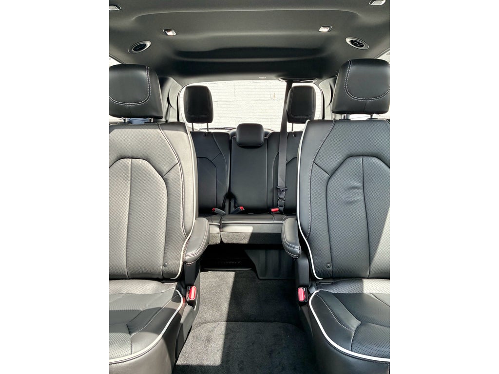 2027 Chrysler Pacifica LIMITED AWD