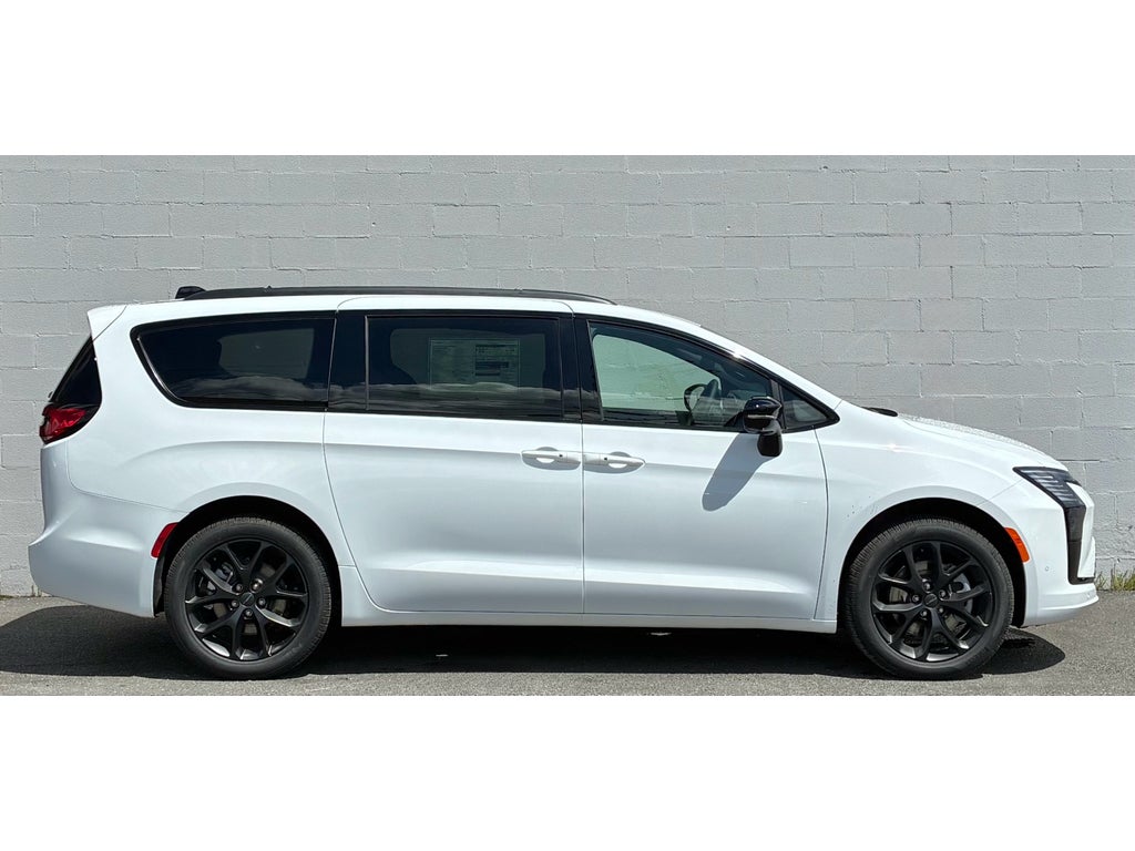 2027 Chrysler Pacifica LIMITED AWD